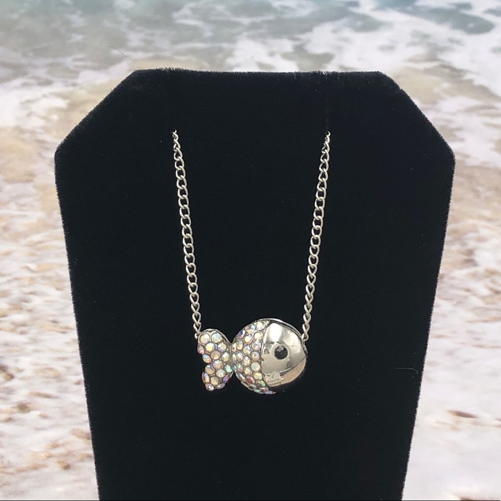 🌼 AB Iridescent Rhinestone Dainty Silver Fish Necklace